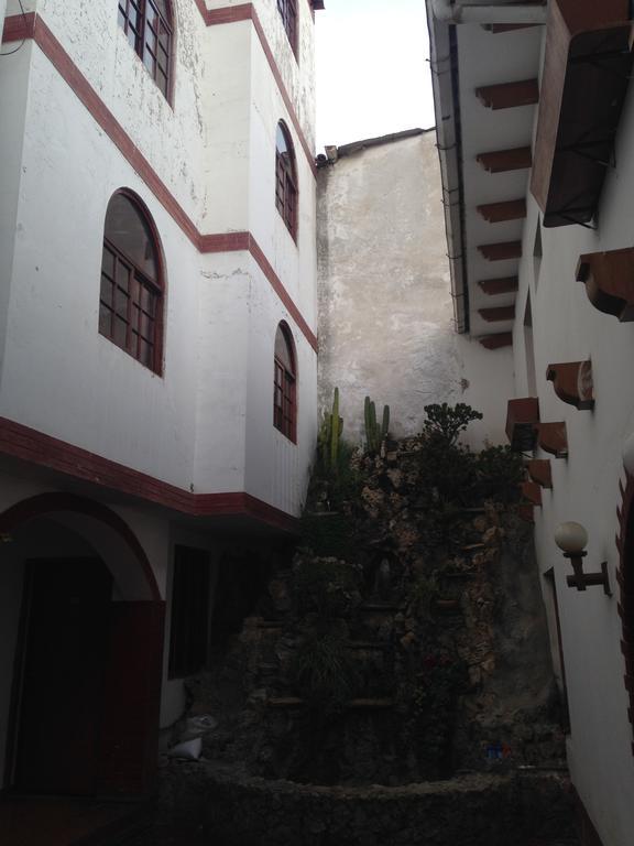 Hospedaje Casa Blanca Huaraz  Exterior photo